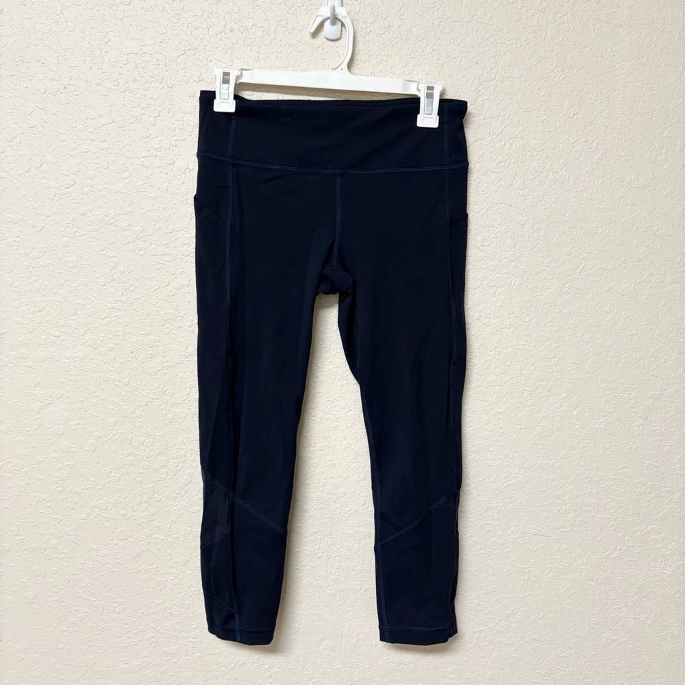 Lululemon Pace Rival HR Crop 22” Luxtreme Athleisure Blue Size 6 Stretch
